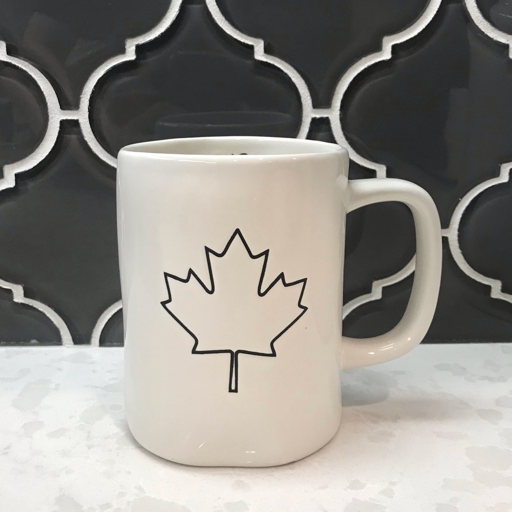 🔴SALE🔴 Rae Dunn Maple Leaf 🍁 Mug